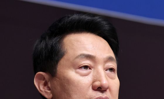 발언하는 오세훈 후보