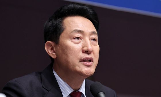 관훈토론회 모두발언하는 오세훈 후보