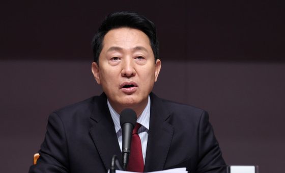 관훈토론 모두발언하는 오세훈 후보