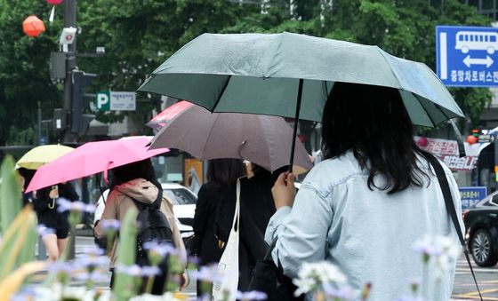 봄비와 함께 더위 '주춤'
