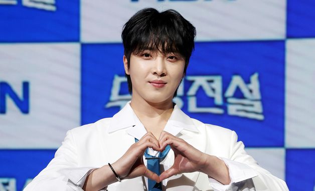 '무명전설 TOP4' 황윤성, 멋진 하트