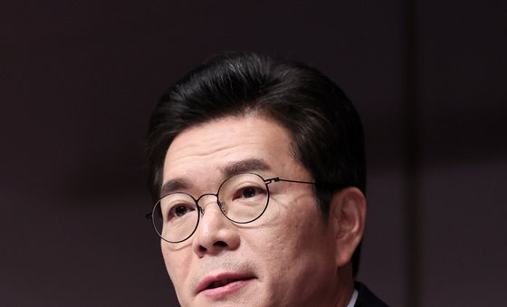 발언하는 정원오  후보