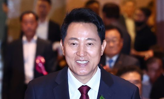 서울시 택시운송사업조합 창립기념식 참석하는 오세훈 후보
