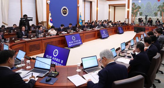 국무회의 발언하는 이재명 대통령