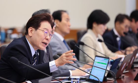 국무회의 발언하는 이재명 대통령