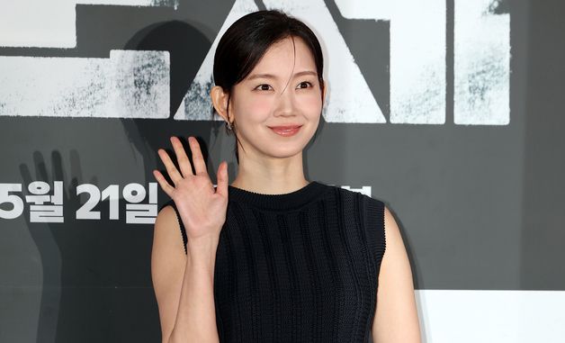 신현빈, 사랑스러운 미소