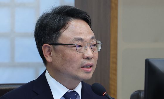 성과 보고하는 박은식 산림청장