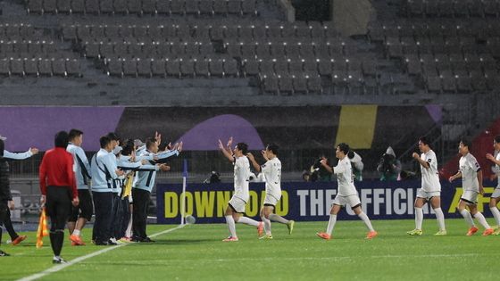 동점에 기쁜 내고향여자축구단