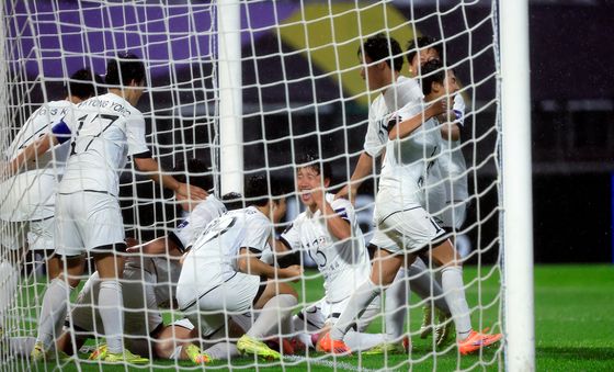 기뻐하는 내고향여자축구단