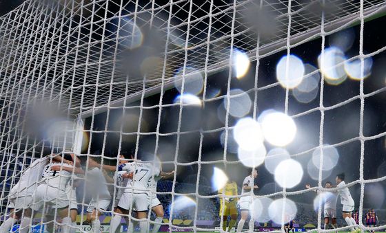 기쁨 나누는 北 내고향여자축구단
