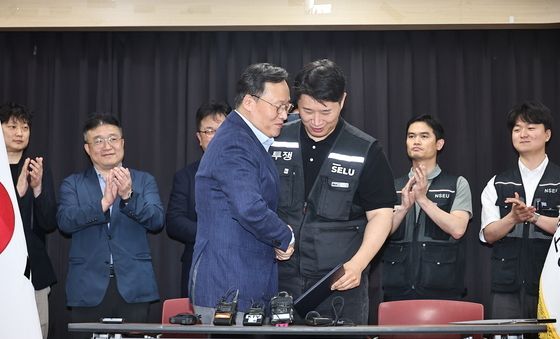삼성전자 노조 파업 유보