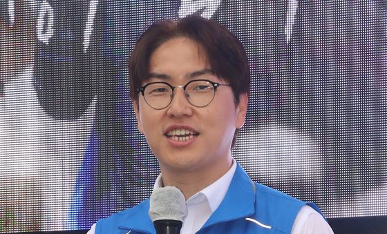 출정식서 지지 호소하는 하정우 후보