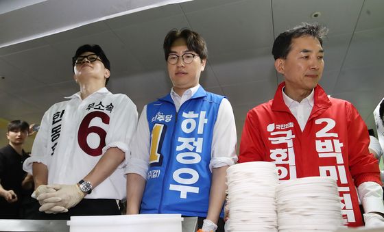 같은 공간, 서로 다른 시선