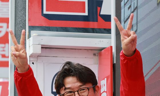 선거운동 나선 유의동 국민의힘 경기평택을 후보