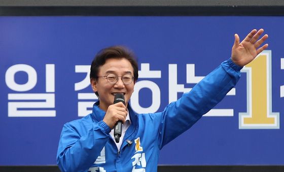 지지 호소하는 전재수 후보