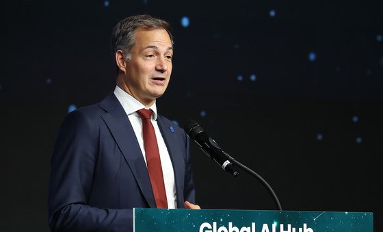 축사하는 알렉산더 더 크루 UNDP 총재