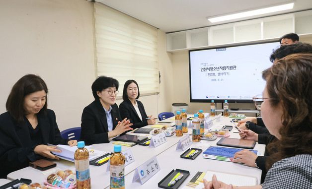 원민경 장관, 인천 별바라기 청소년자립지원관 현장 방문
