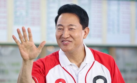 응원 자제 부탁하는 오세훈 후보