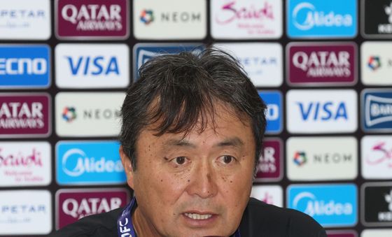 결승전 앞두고 기자회견하는 구스노세 나오키 감독