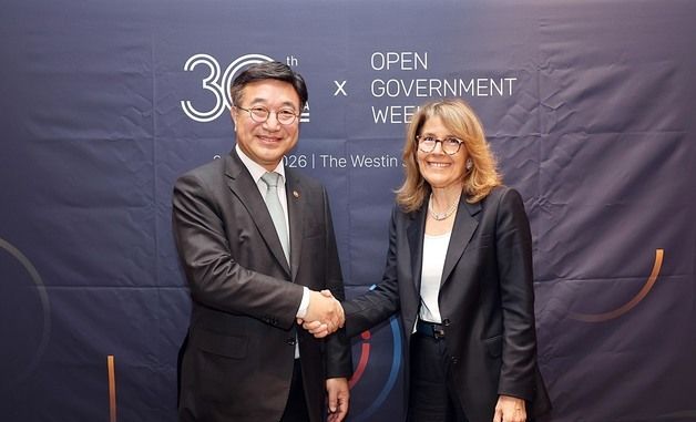 윤호중 장관, OECD 사무차장 면담