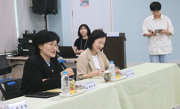 원민경 장관, 위기청소년 지원시설 현장 방문
