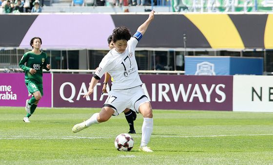 선제골 넣는 김경영