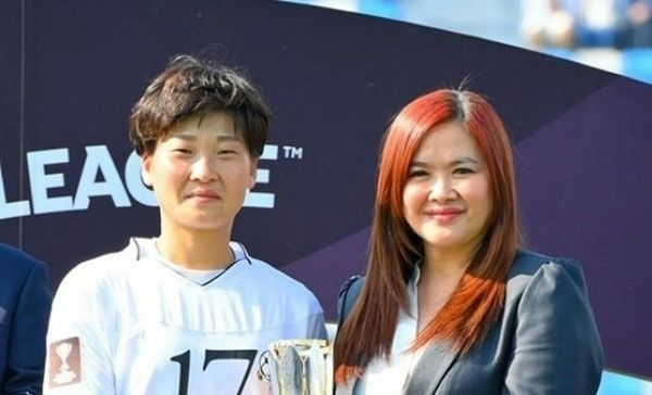 AFC AWCL에서 '최우수 선수상' 받은 북한 김경영 선수