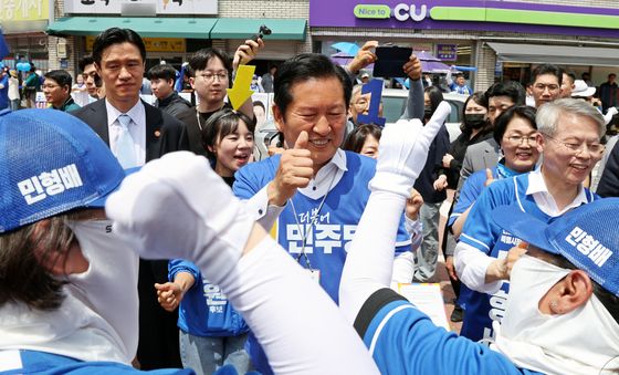 정청래 대표, 흥겨운 지방선거 유세