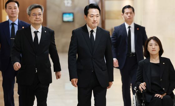 장동혁 국민의힘 대표, 이회장 전 총재 부인 한인옥 여사 빈소 조문