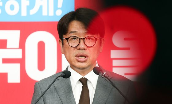 김용남 후보 사퇴 촉구하는 유의동 국민의힘 후보