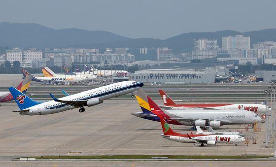 항공업계, 고유가·고환율 이중고에 영업 적자 전망