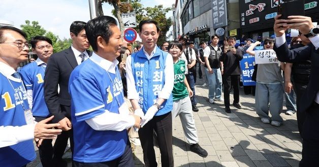 전북 찾은 정청래 총괄선대위원장