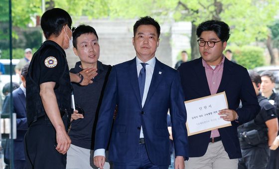 영장심사 출석하는 가세연 김세의 대표