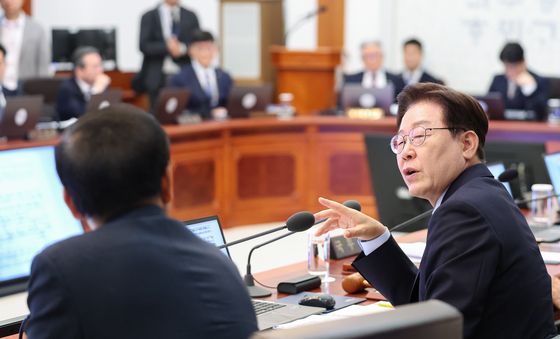 질문하는 이재명 대통령