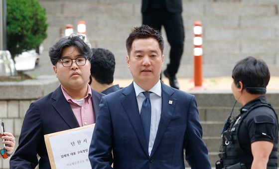 '김수현 명예훼손 혐의' 영장심사 출석하는 김세의