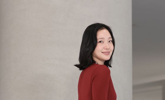 김고은, 시간을 멈추게 하는 아름다움