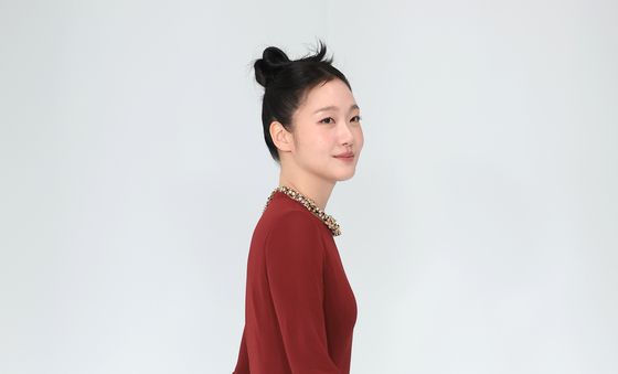 김고은, 우아한 발걸음