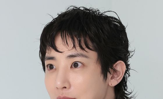 이수혁, 짙은 잘생김