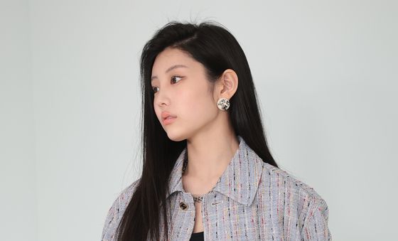 원희, 볼살 실종