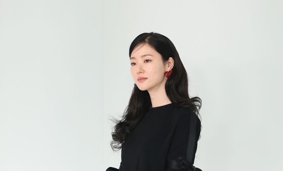 전여빈, 향기로운 미소