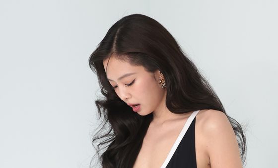 제니, 의상점검