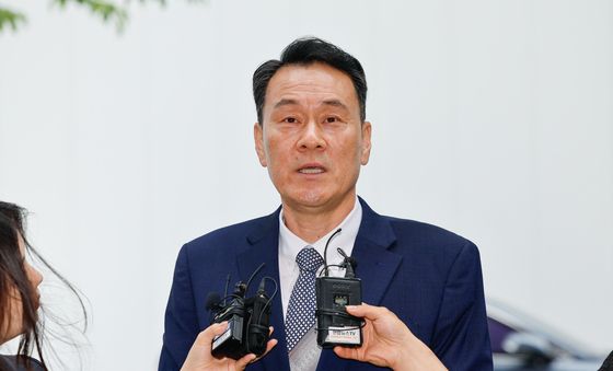 특검 출석하는 김명수 전 합참의장