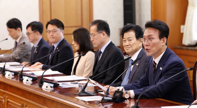 모두발언하는 김민석 총리