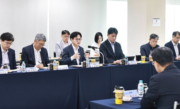 모두발언하는 김정관 장관