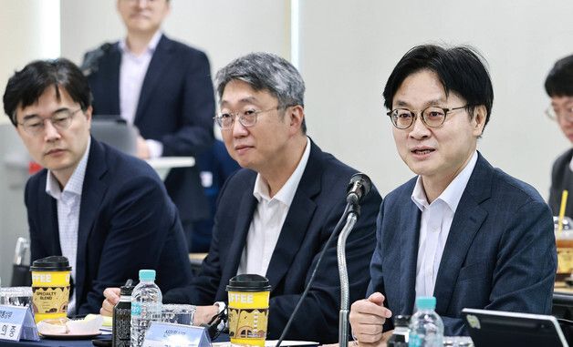 발언하는 김정관 장관