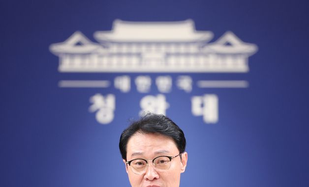 李대통령, 6월8일 취임 1주년 기자회견