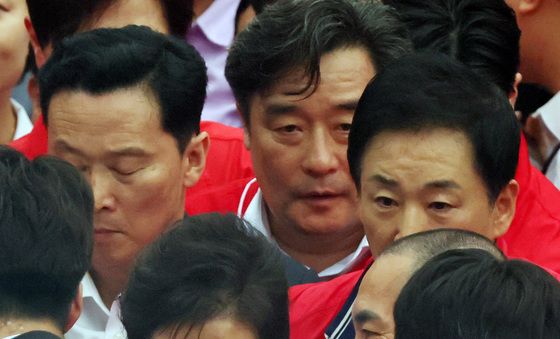 부산 찾은 박근혜 전 대통령