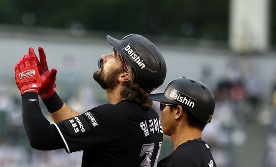 힐리어드, '해냈어'