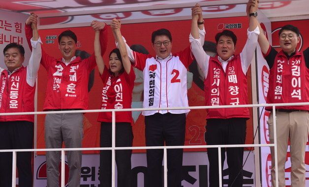 이진숙 후보 지원유세 나선 신동욱 의원