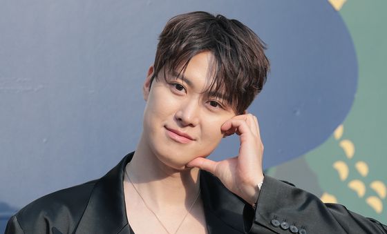 공명, 은밀한 볼 하트